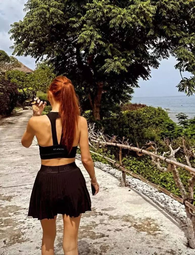 hande ercel ile hakan sabanci yilbasi icin bali de 